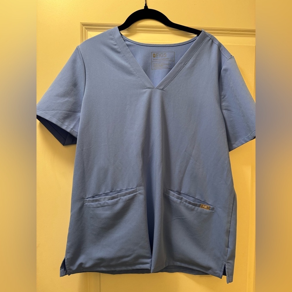 Figs Casma Three-Pocket Scrub Top Large